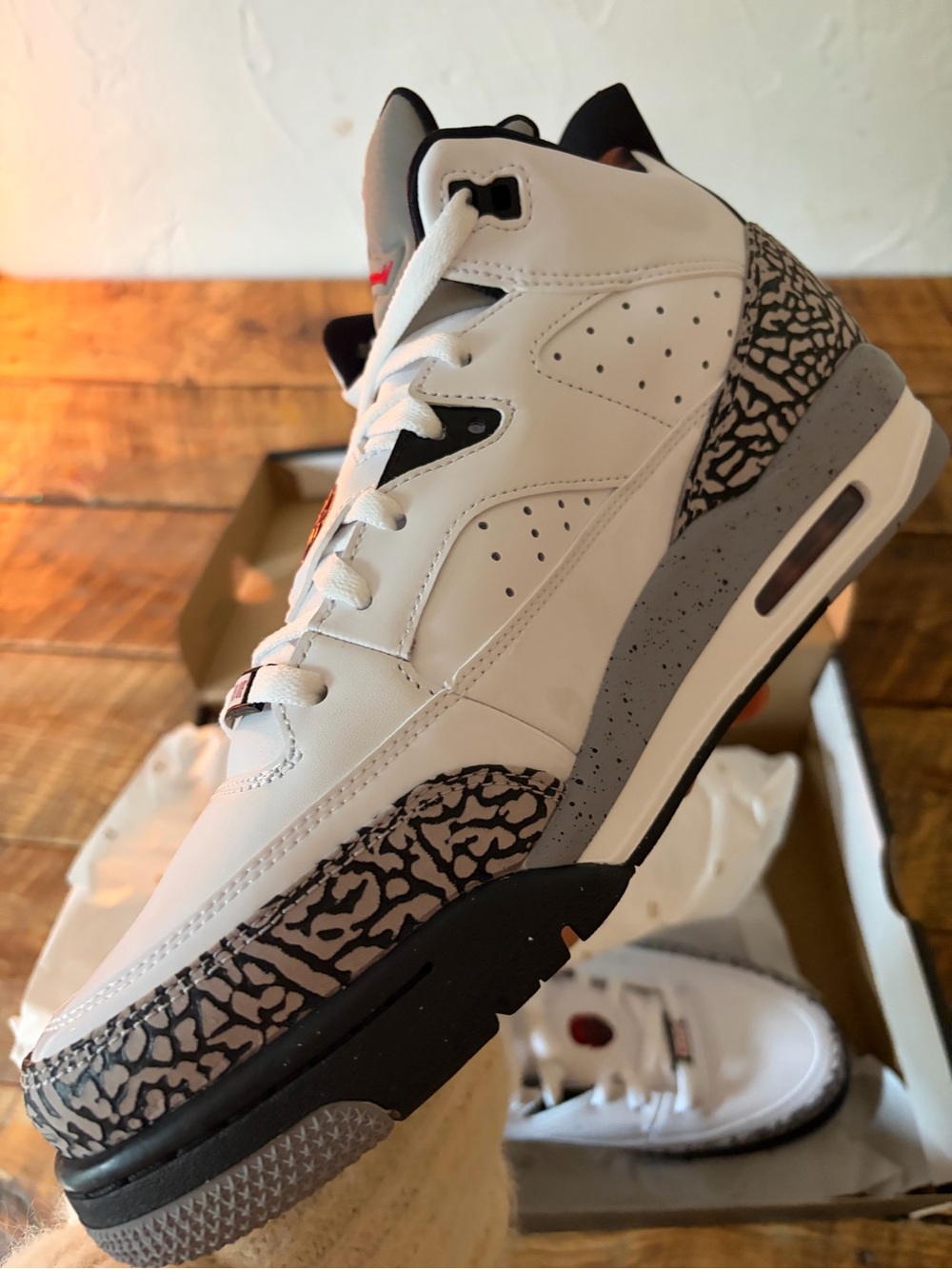 Jordan Son of Mars Low size 12 NEW